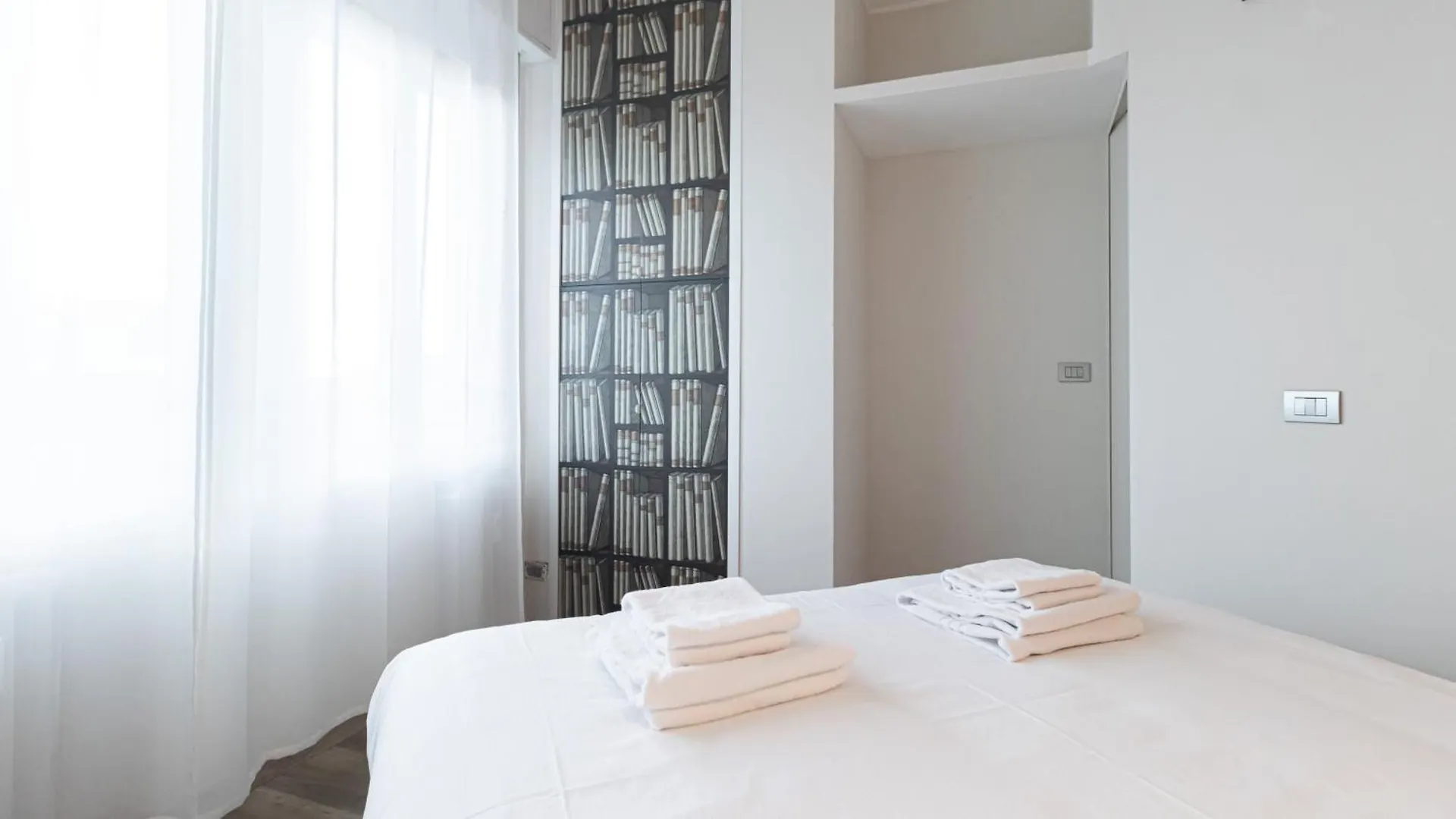 Italianway-Gian Galeazzo Apartment Milan Italy